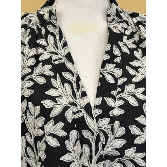 By Anthropologie black/white leaf print top, medium, graphic, edgy, statement - Picture 4 of 6